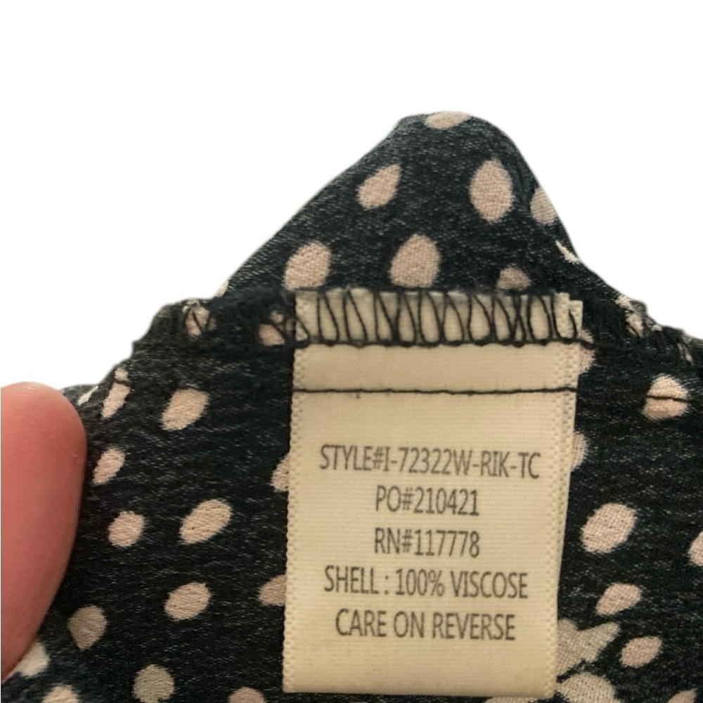 LOVESTITCH Black and White Dot Floral Long Sleeve Romper-size Medium- SO CUTE! - Picture 7 of 7